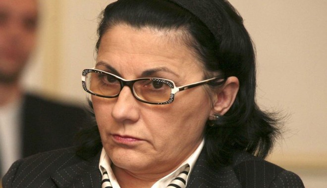 De ce vine Ecaterina Andronescu la Constanța - ecaterina1345570394-1381962119.jpg