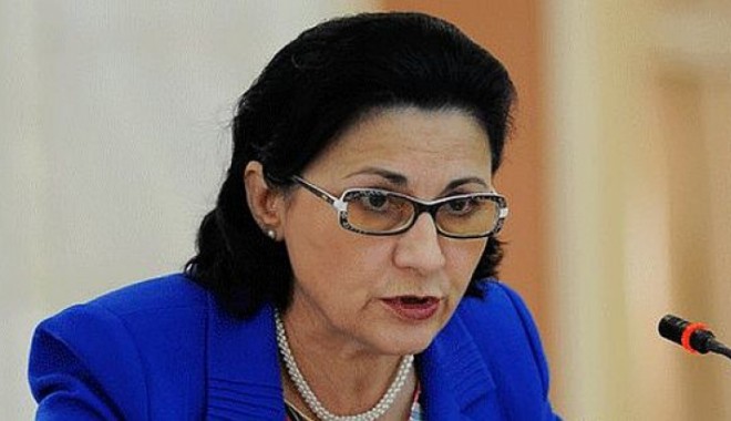 DNA cere URMĂRIREA PENALĂ a nouă foști miniștri / Primele REACȚII - ecaterinaandronescughimpele38439-1411756671.jpg