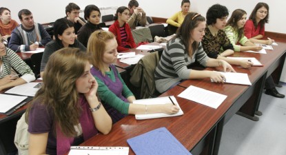 Cum ajunge un student să plătească taxe școlare de 7.000 de lei - ecf7526aef7bcc9e1b174c3585431ec6.jpg