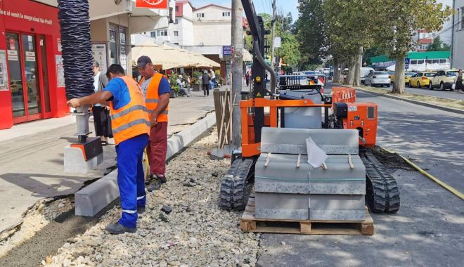 Echipament modern pentru montat borduri, cumpărat de autorităţile din Constanţa - echipament-1631099817.jpg