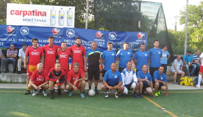 Galerie foto / Echipa RZD a câștigat campionatul de fotbal din SNC - echiparzdacastigatcampionatuldef-1533627472.jpg