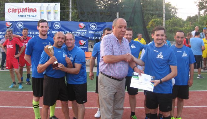 Galerie foto / Echipa RZD a câștigat campionatul de fotbal din SNC - echiparzdacastigatcampionatuldef-1533627499.jpg