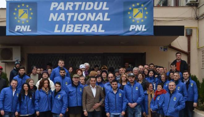 Echipa senatorului Gigi Chiru  a marcat venirea primăverii - echipasenatoruluigigichiru-1425312245.jpg