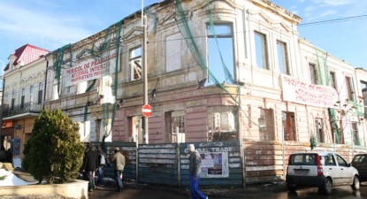 80% din clădirile din Peninsulă sunt în pericol de prăbușire - edde559fee033f6691199e8565782c7b.jpg