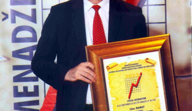 Prof. univ. dr. Eden Mamut, premiat la Sarajevo - edenmamut-1373038886.jpg