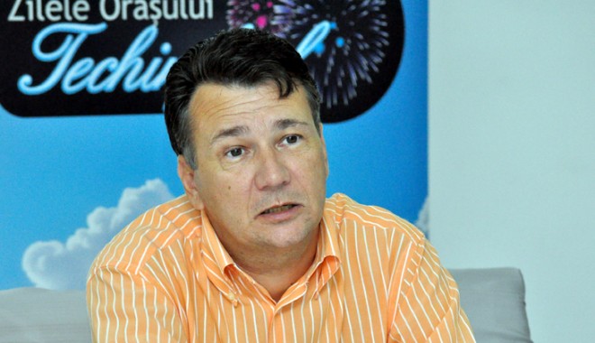 Edilul Adrian Stan dă startul petrecerii la 