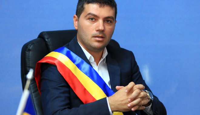 Primarul George Scupra, reconfirmat în funcția de președinte al PNL Ovidiu - edilulgeorgescupra41452266359-1490381595.jpg