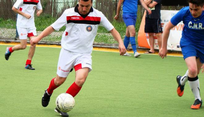 Ediția a treia  a Campionatului  de minifotbal pentru firme, aproape de final - editiaminifotbal-1435855950.jpg