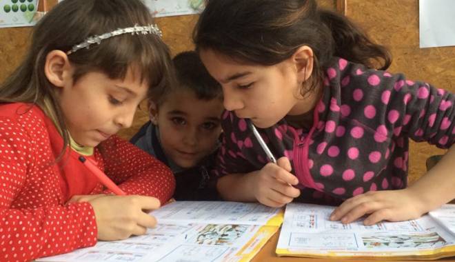 Educația românească, în atenția Europei - educatiaromaneasca-1445184392.jpg