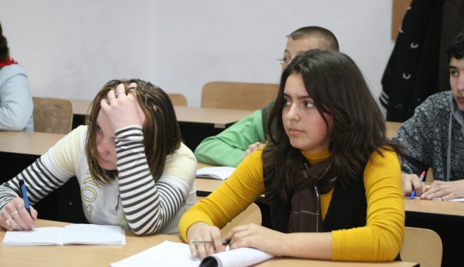 O nouă MATERIE în școli, din 2014 - educatiasanitara-1378033332.jpg