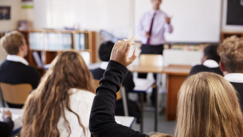 Elevii ar putea învăţa la şcoală despre fraudele bancare în cadrul orelor de educație financiară - educatie-financiara-1742572010.jpg