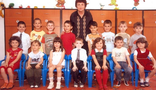 Educatoarea constănțeană decorată de președintele Traian Băsescu - educatoare2-1387303541.jpg