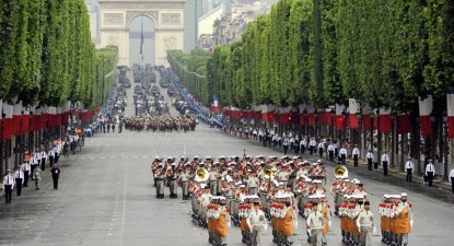 Paradă a militarilor din 13 țări, la Ziua Franței - eefe7a85c28d339128a84df5ce04c2c5.jpg