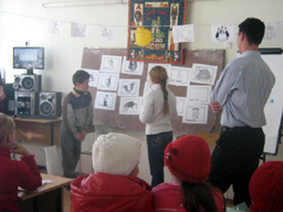 Voluntari americani la catedra de engleză - ef05b664c6ed342599d949001afa7b4a.jpg