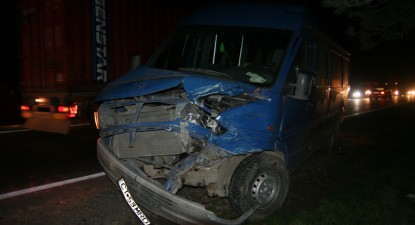 Trei accidente în serie, la Valu lui Traian - ef6c0b3625ae03fcd1e69fea119036b6.jpg