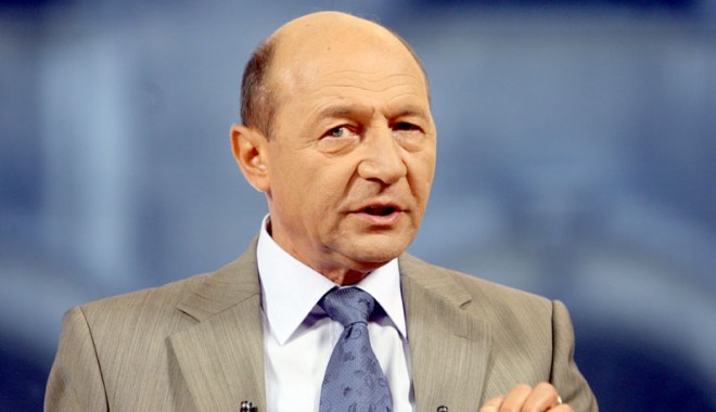Traian Băsescu: 
