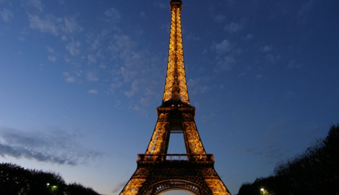 Unde ne trimit agențiile de turism constănțene de 1 și 8 martie - eiffel-1361832548.jpg