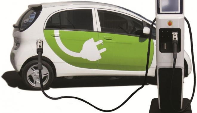 Ministerul Mediului. Start pentru finanțarea rețelei de alimentare a mașinilor electrice - electricvehicleparking-1471258693.jpg