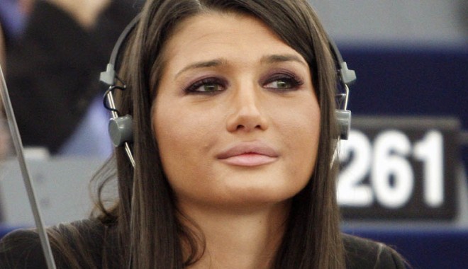 ELENA BĂSESCU A DEMISIONAT din PDL - elena-1395652495.jpg