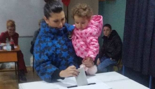 Prima reacție a Elenei Băsescu, după victoria lui Iohannis - elena-1416210022.jpg