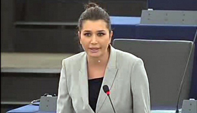 Elena Băsescu a demisionat din PDL - elenabasescuademisionatdinpdl-1395676835.jpg