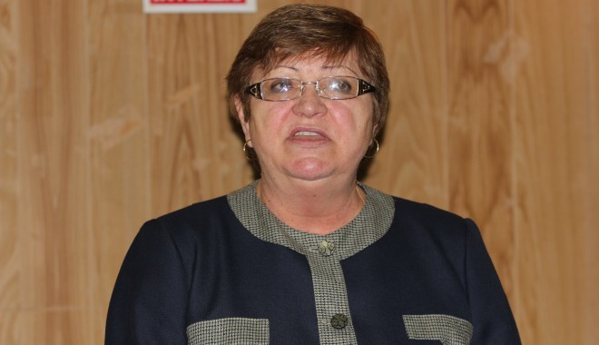 Elena Frâncu va primi placheta de cetățean de onoare al județului Constanța - elenafrancu5-1333612276.jpg
