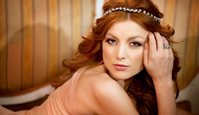 Elena Gheorghe: Se pare că barza a poposit din nou în familia mea! - elenagheorghe-1390215455.jpg