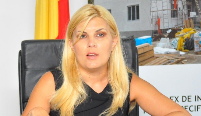 Elena Udrea: 