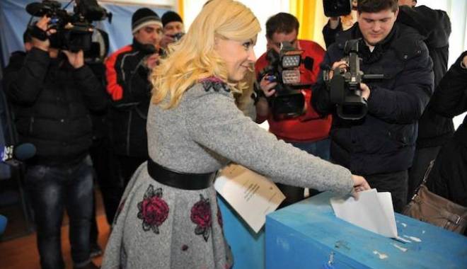 Elena Udrea: 