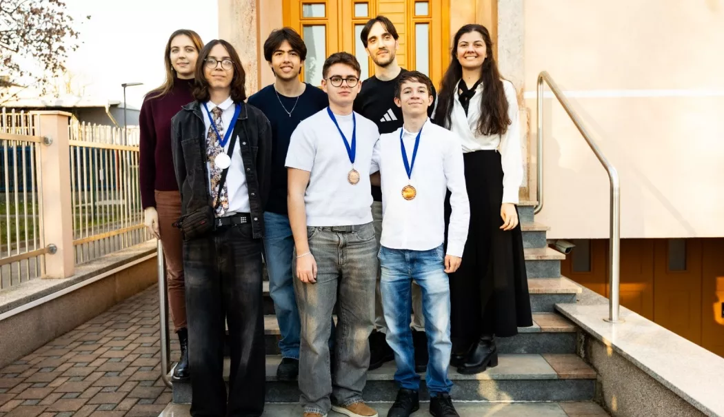 Medalie de bronz la Olimpiada Internațională de Inteligență Artificială pentru un elev constănțean - elev-premiu-1772527577.webp