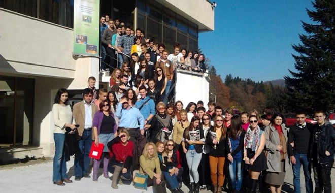 Un elev constănțean, campion la dezbateri academice - elevconstanteancampionindezbater-1383156199.jpg