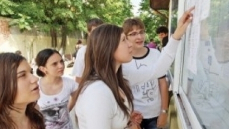 Repartizare Licee 2011: Elevii vor afla marți la ce liceu au intrat - elevi-1310370355.jpg