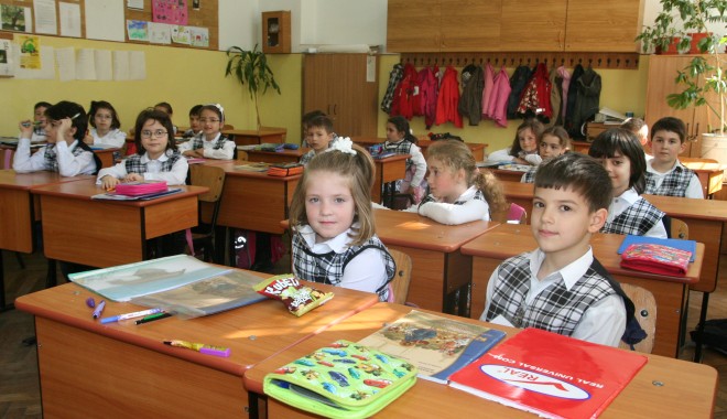 Au apărut contestații la structura viitorului an școlar - elevi-1403446637.jpg
