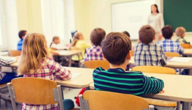 Copiii ar putea primi ajutor financiar pentru after school - elevi-1551697707.jpg