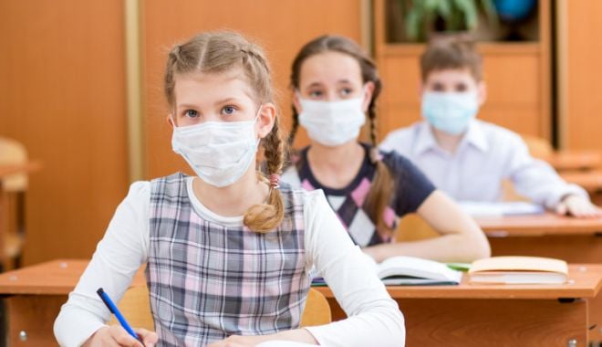 Ministerul Educației: Peste 16 mii de copii și 5.400 de profesori și angajați din învățământ, confirmați cu Covid-19 - elevi-1634144419.jpg