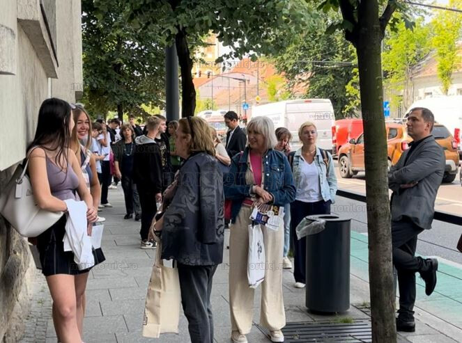 Elevii care nu ajung la probele de Matematică și Istorie din cauza furtunilor vor susține examenul la ora 13:00 - elevi-care-nu-ajung-la-bac-1782887079.webp