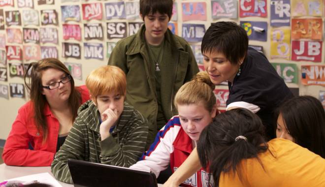 Elevii constănțeni, premiați în cadrul programului  educațional Play Energy - eleviiconstanteni-1441907164.jpg