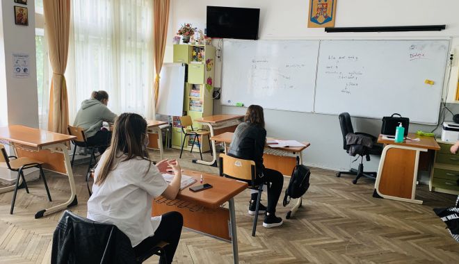 Elevii critică decizia ministrului Educaţiei de prelungire a vacanței de primăvară - eleviicritica-1616576402.jpg