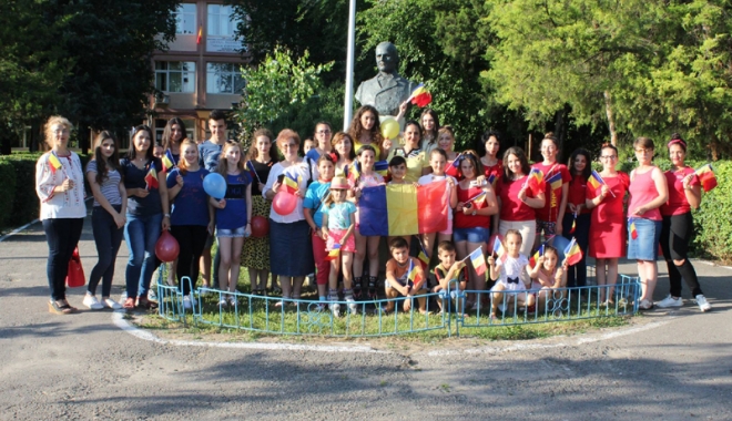Dunărea a fost sărbătorită de elevii din Hârșova - eleviidinharsova-1467216998.jpg