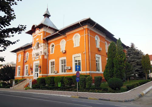 Elevii, funcționari publici la Primăria Municipiului Medgidia - eleviifunctionaripublici-1396891997.jpg