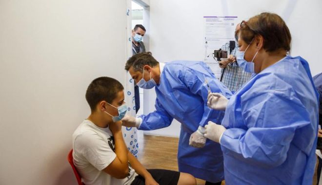 Elevii Şcolii Militare de Maiştri Militari, vaccinaţi împotriva COVID-19 - eleviiscoliimilitare-1632059893.jpg