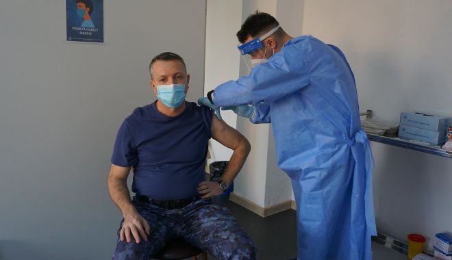 Elevii şi personalul Școlii Militare de Maiștri Militari a Forțelor Navale, vaccinaţi împotriva COVID-19 - eleviisipersonalul-1614278599.jpg