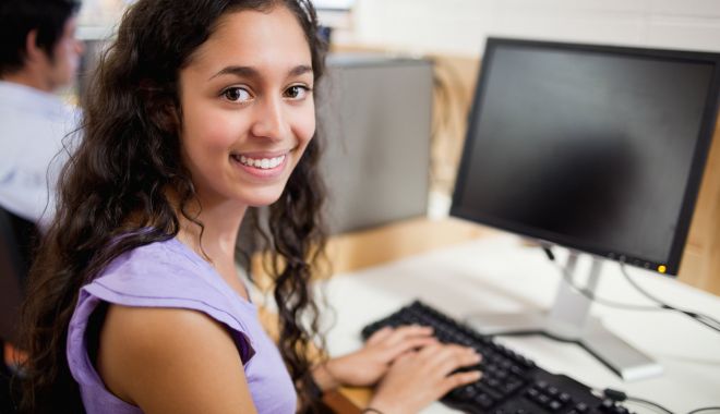 Elevii au la dispoziție povești on-line, din programa școlară - eleviisursastudenteducationloan-1585749253.jpg
