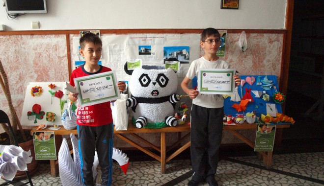 Elevi  talentați  și creativi, premiați  la Medgidia - elevitalentati-1400085215.jpg