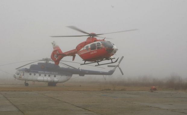 Cod galben/ Un elicopter al armatei, solicitat pentru salvarea unei persoane la Adamclisi - elicopter-1327660427.jpg