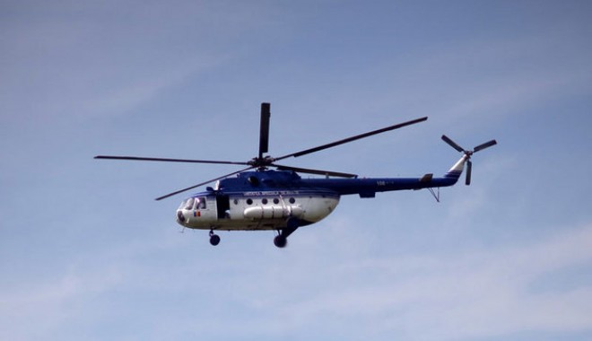 Marinarul dispărut în Portul Constanța, căutat cu un elicopter - elicopter-1368020218.jpg