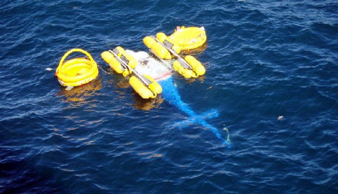 Patru morți  după prăbușirea  unui elicopter  în Marea Nordului - elicopter-1377432531.jpg
