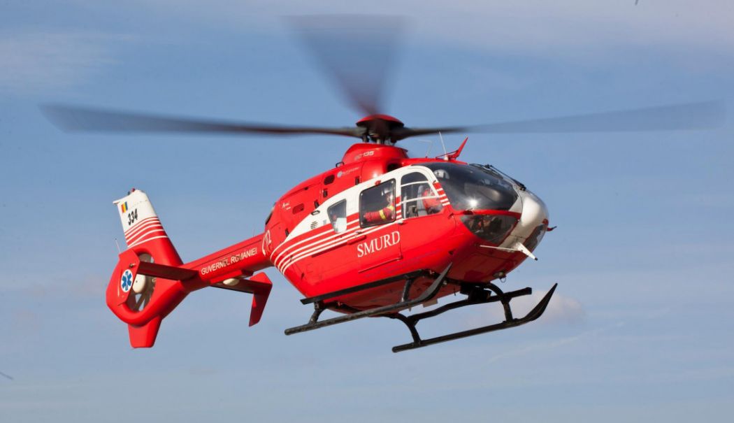 Un copil de 3 ani a murit după ce s-a înecat în piscina unei pensiuni din Delta Dunării - elicopter-smurd-1721669361.jpg