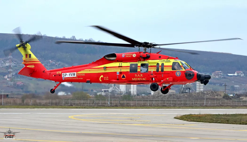 Coliziune între două camioane și un autoturism. Șase persoane rănite grav - elicopter-smurd-cluj-1774851376.webp
