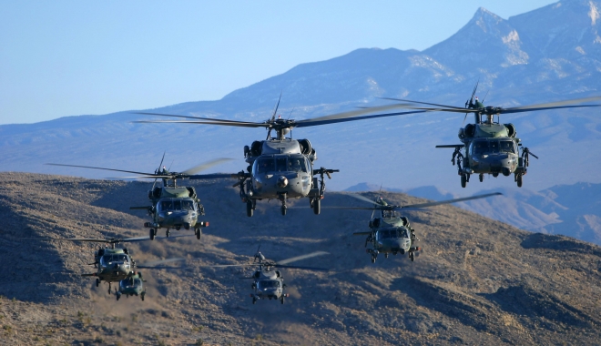 Antrenamente militare comune, între români și americani, la Kogălniceanu - elicoptere-1488876582.jpg